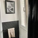 Romantic Terrace In Karlin Apartmán *